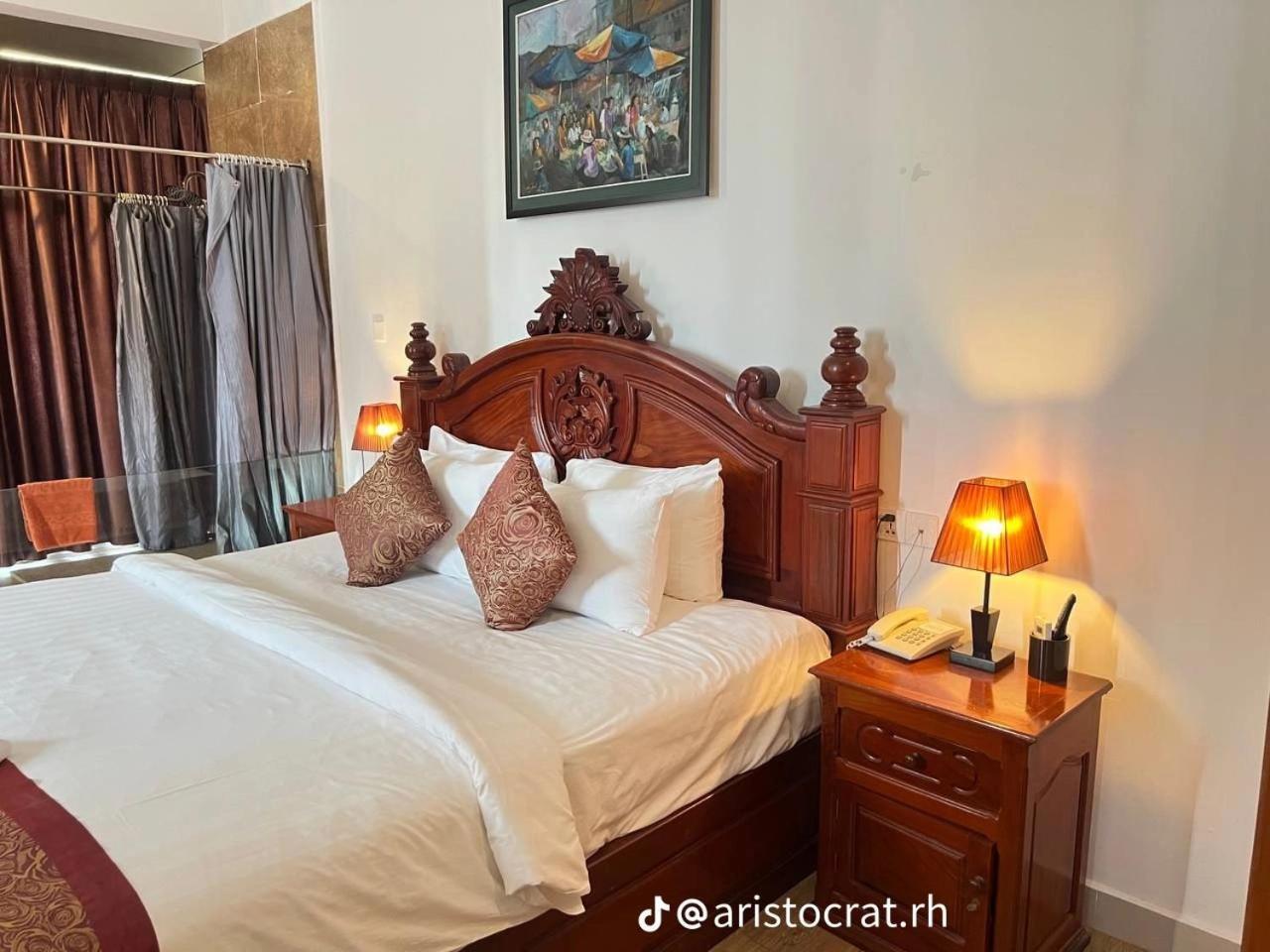 Aristocrat Residence & Hotel Сіануквіль Екстер'єр фото